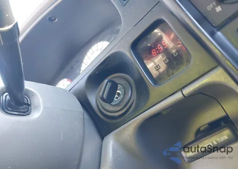 2001 Toyota Tacoma z USA, uszkodzony, nr VIN 5TEVL52N31Z808055